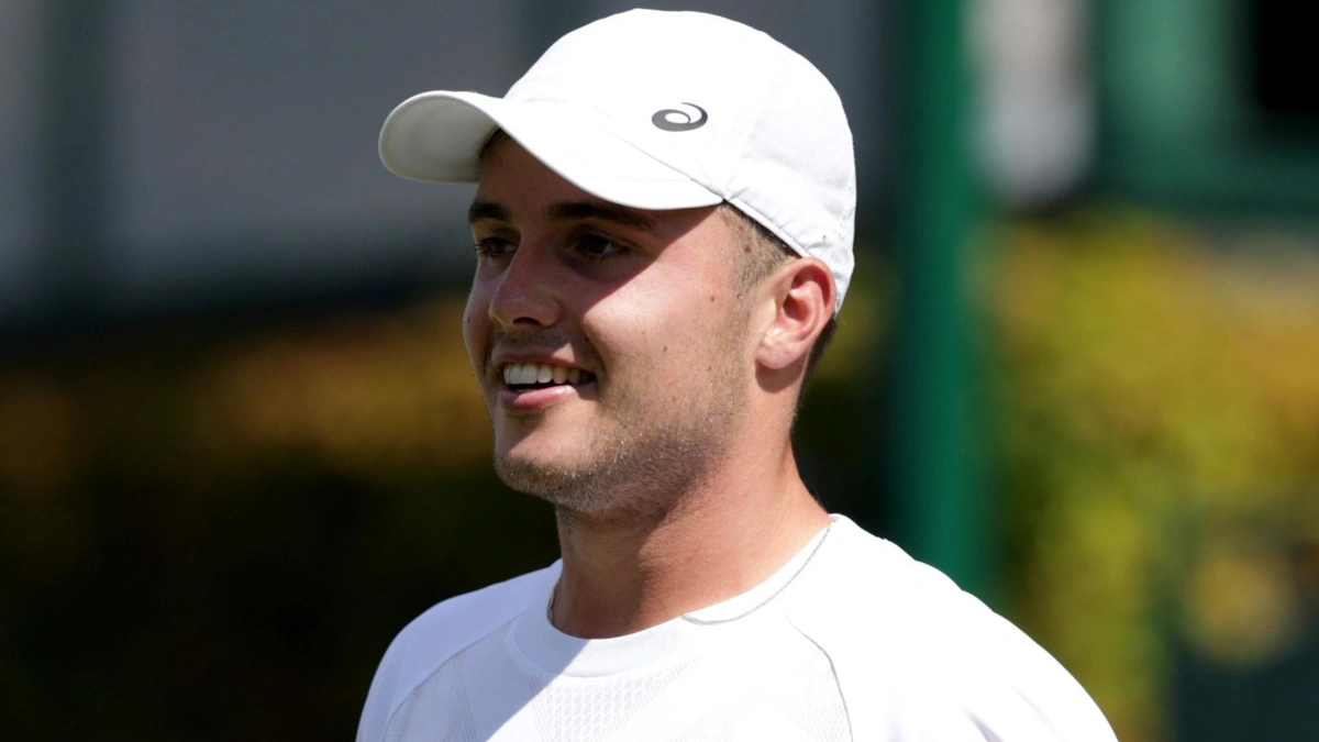 صعود تاریخی آرتور فری به جدول اصلی گرند اسلم خارج از بریتانیا